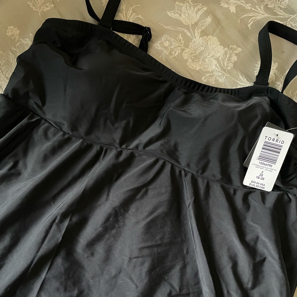 BLACK ONE-PIECE SWIM DRESS